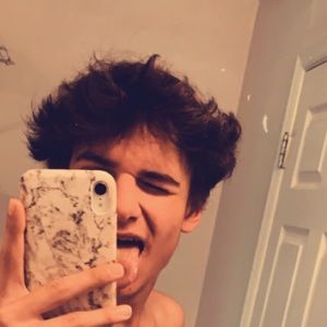 Meet your Posher, Thomas